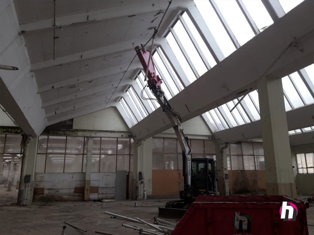 Hein Heun - Abbruch einer Spinnerei in Mainleus (D)